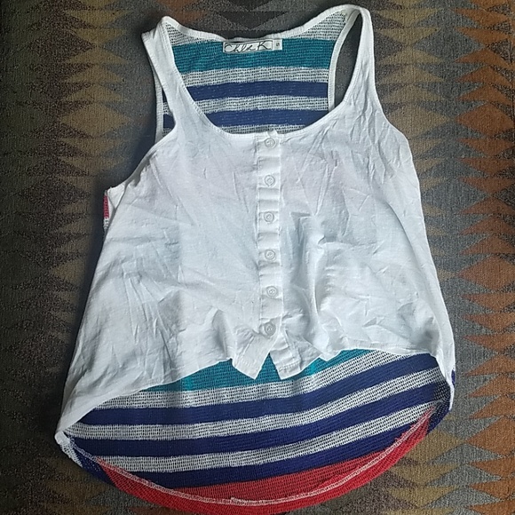 Rainbow back crop-top - Picture 1 of 3